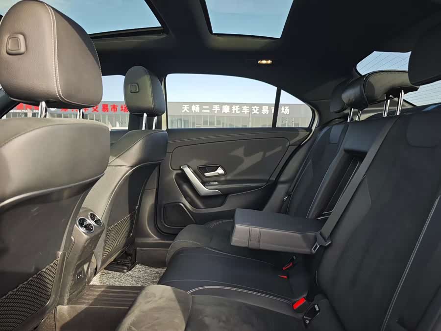 Mercedes-Benz A-Class 2020 — фото 9