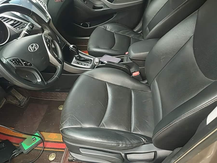 Hyundai Elantra Langdong 2015 — фото 15
