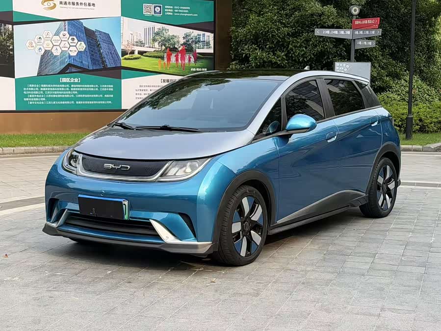 BYD Dolphin 2021