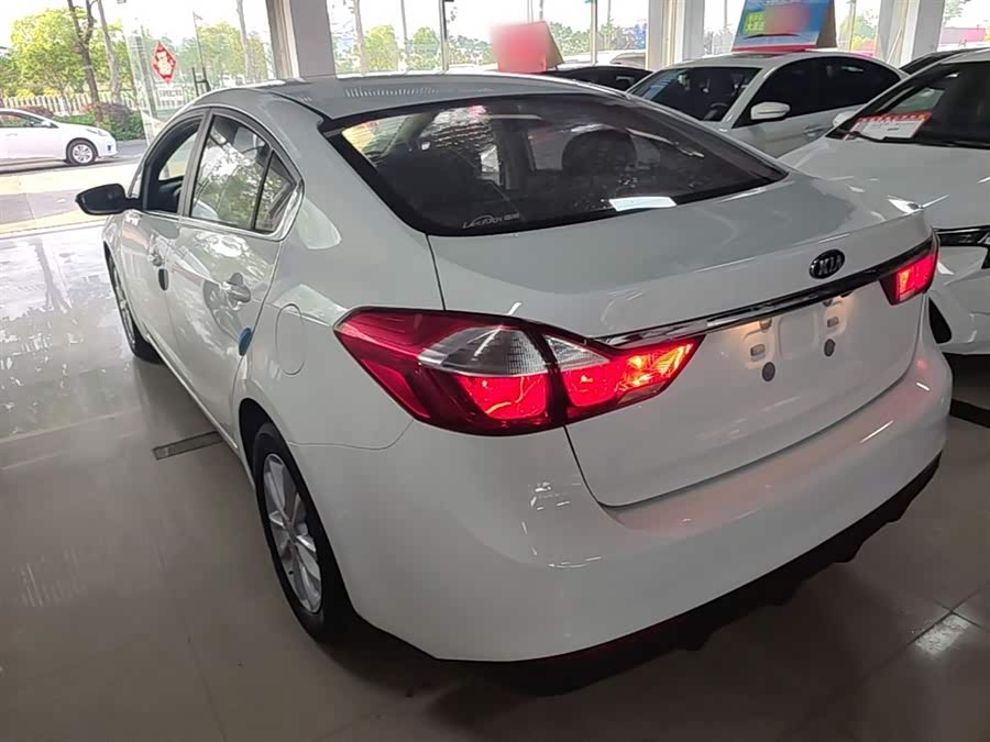 Kia K3 2016