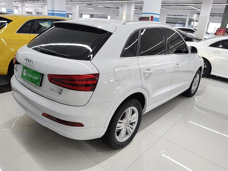 Audi Q3 2015