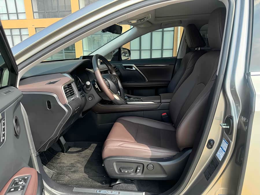 Lexus RX 2020
