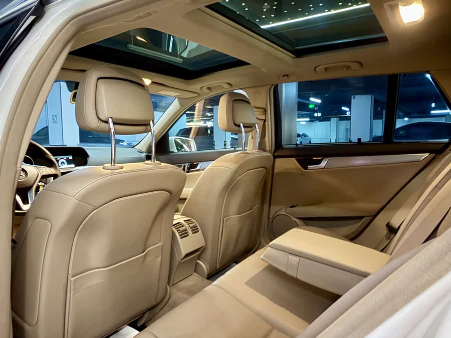 Mercedes-Benz C-Class 2011 — фото 11