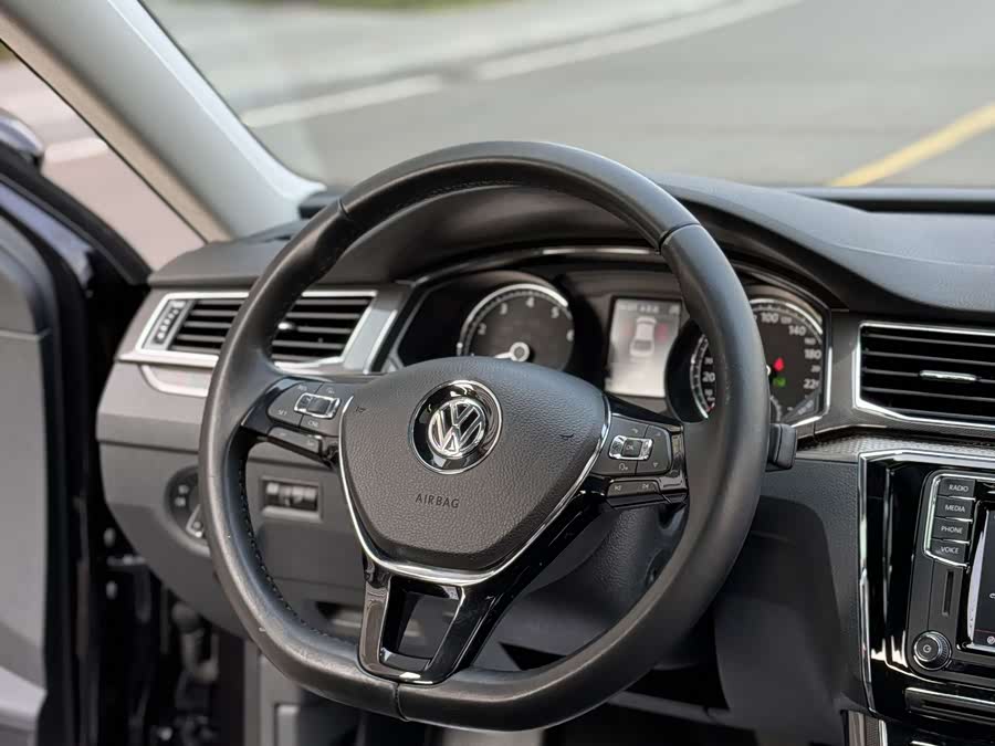 Volkswagen Passat 2016
