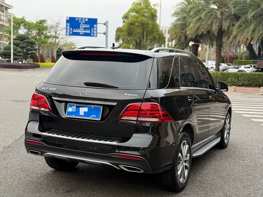 Mercedes-Benz GLE 2016