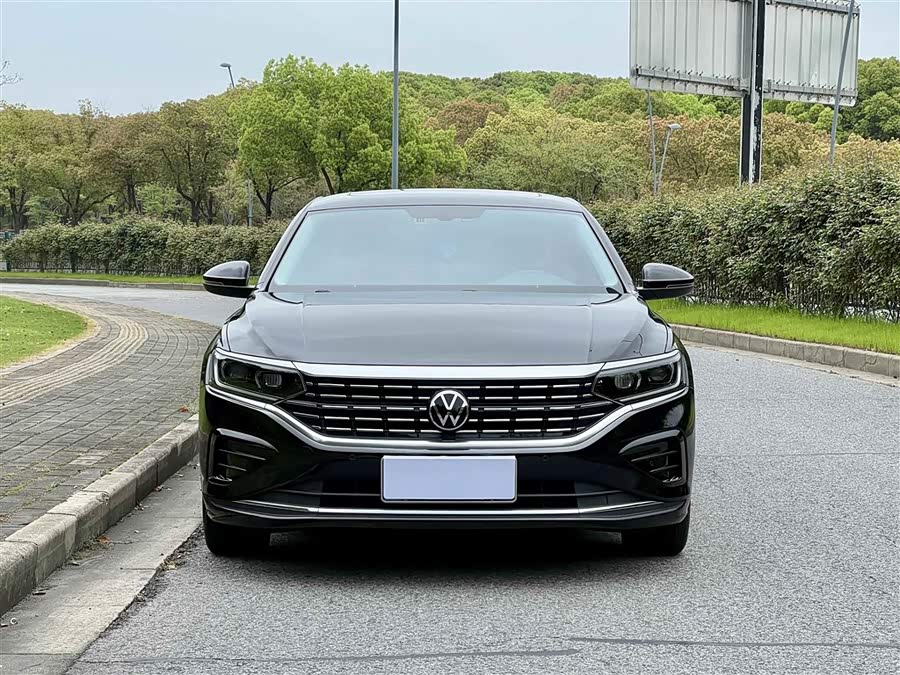 Volkswagen Passat 2022