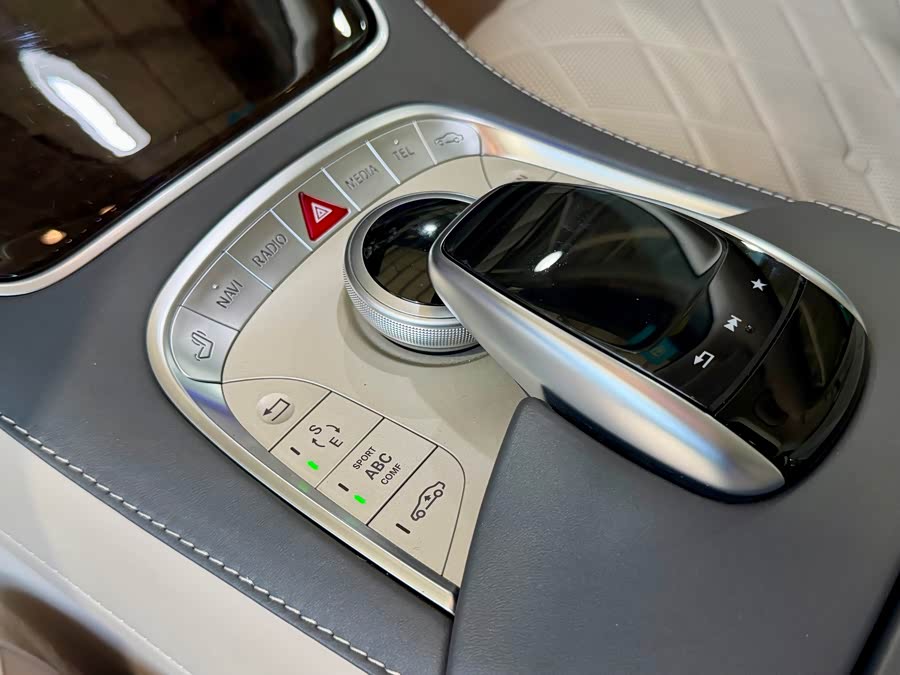 Mercedes-Benz Maybach S-Class 2017 — фото 13