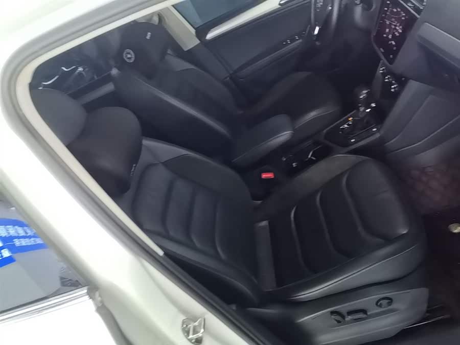 Volkswagen Tiguan L 2019 — фото 25