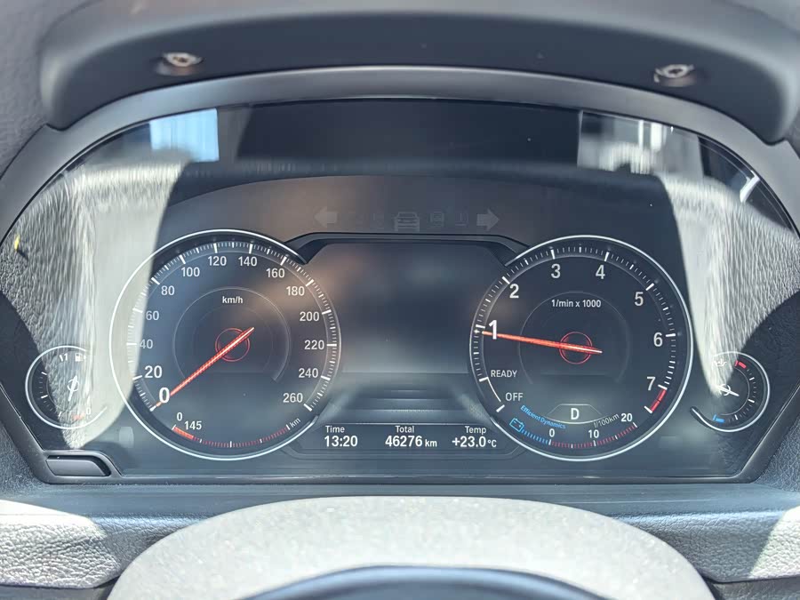 BMW 3 Series 2018 — фото 10