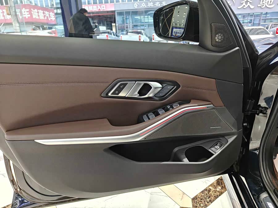 BMW 3 Series 2025