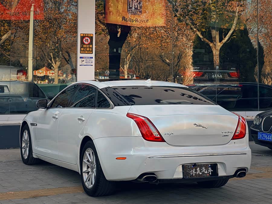 Jaguar XJ 2013