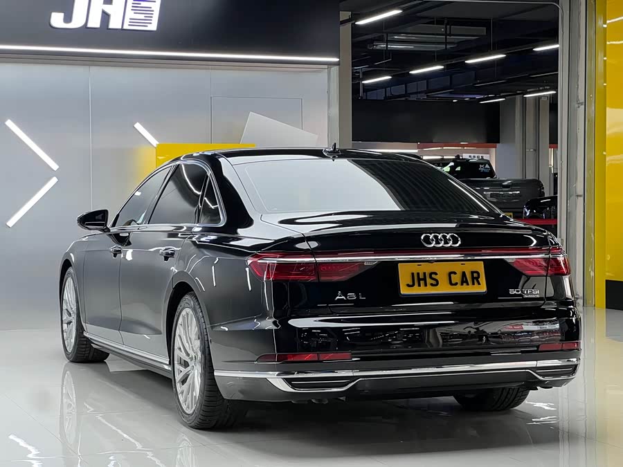 Audi A8 2021