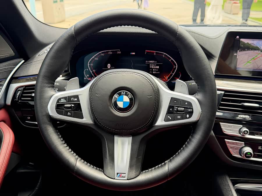 BMW 5 Series 2020 — фото 15