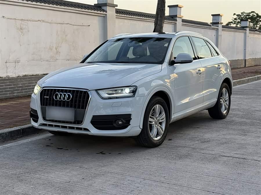 Audi Q3 2015