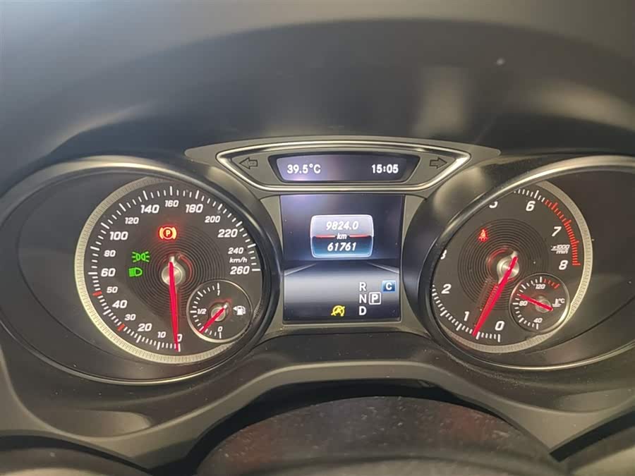Mercedes-Benz GLA 2017 — фото 12