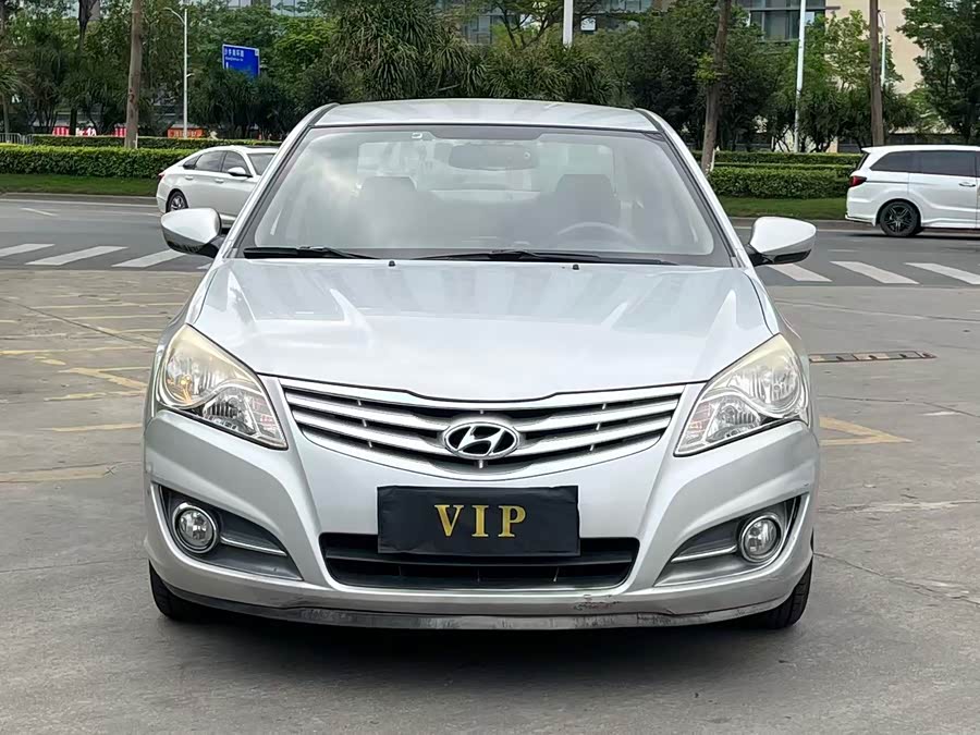 Hyundai Joyful 2011