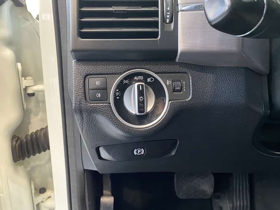 Mercedes-Benz GLK-Class 2012