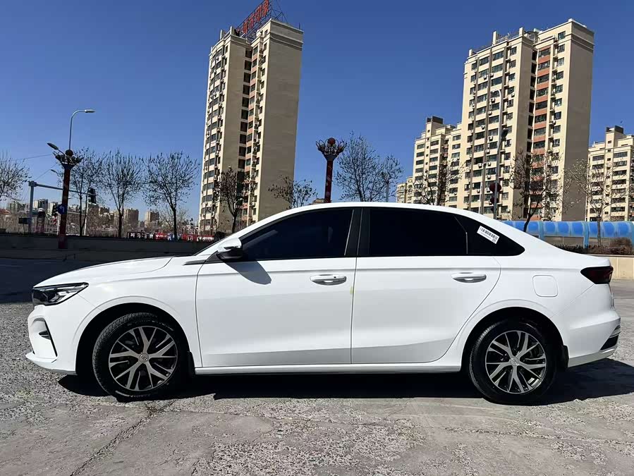 Geely Emgrand 2022 — фото 15