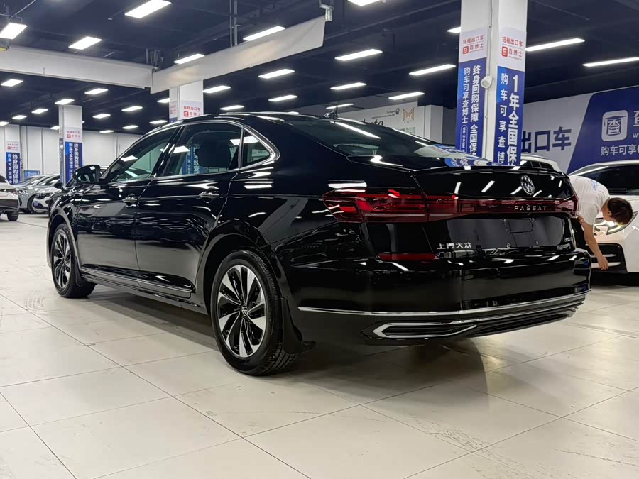 Volkswagen Passat 2023