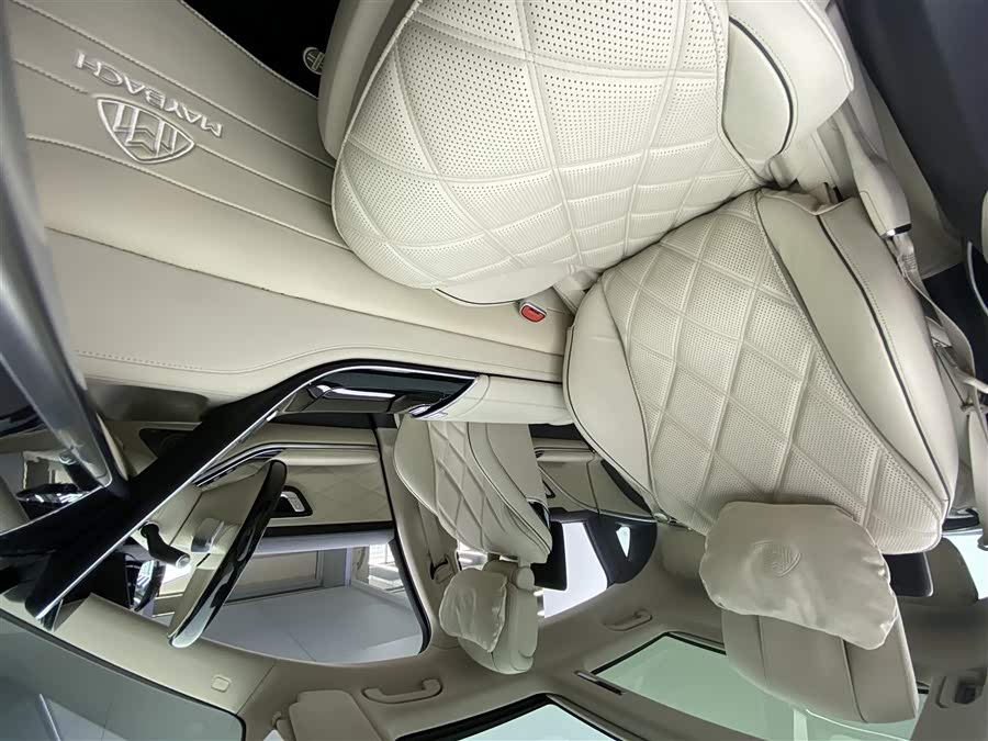 Mercedes-Benz Maybach S-Class 2021 — фото 10