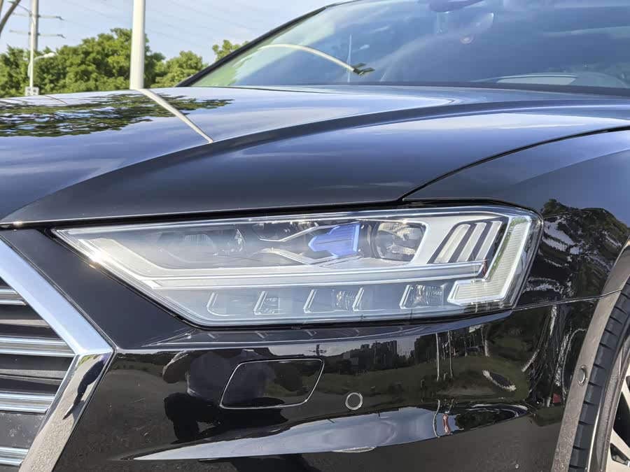 Audi A8 2021
