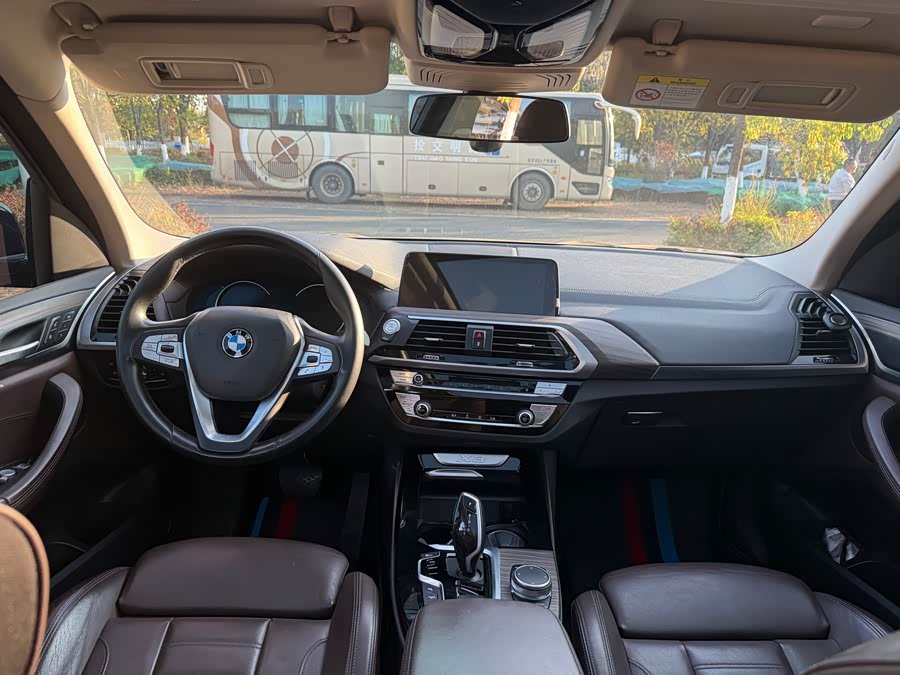 BMW X3 2018 — фото 12