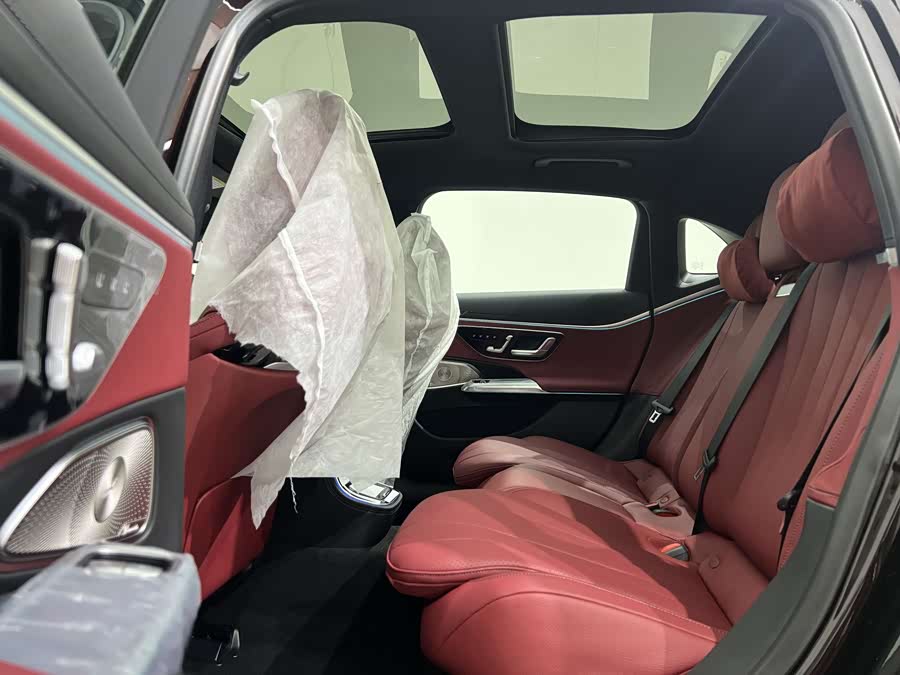 Mercedes-Benz E-Class 2024