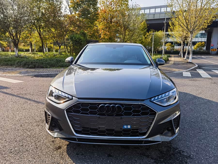 Audi A4L 2023