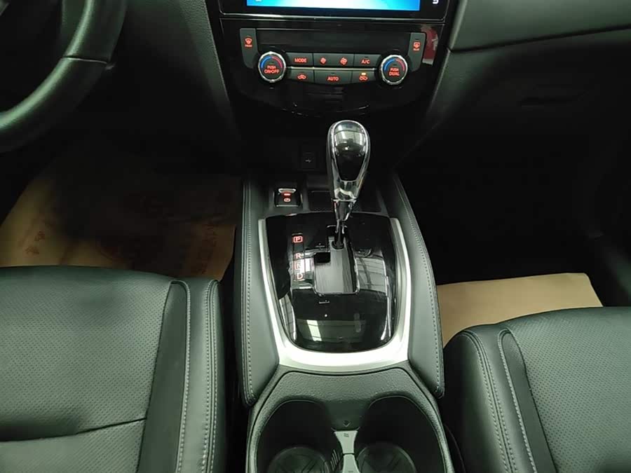 Nissan X-Trail 2020 — фото 14