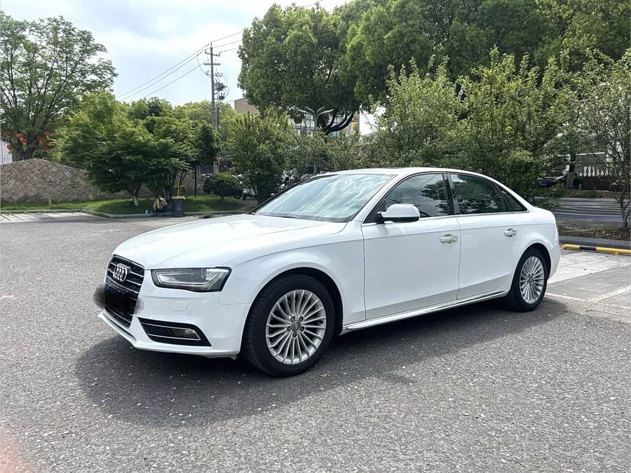 Audi A4L 2016