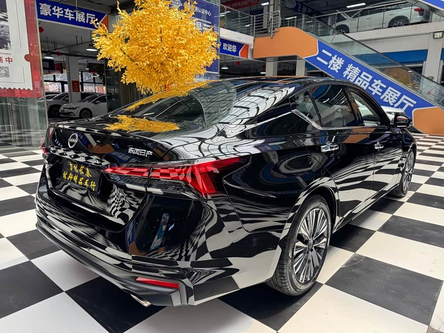 Nissan Teana 2022