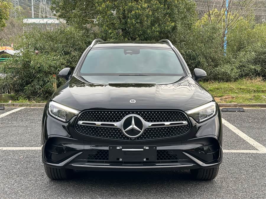 Mercedes-Benz GLC 2025