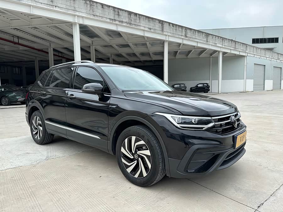 Volkswagen Tiguan L 2025