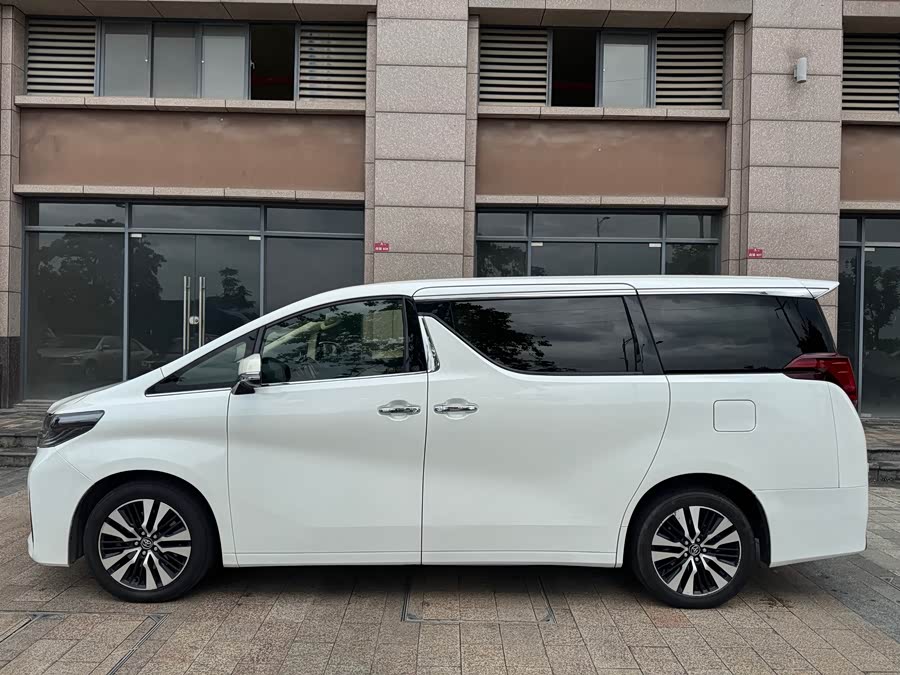 Toyota Alphard 2018