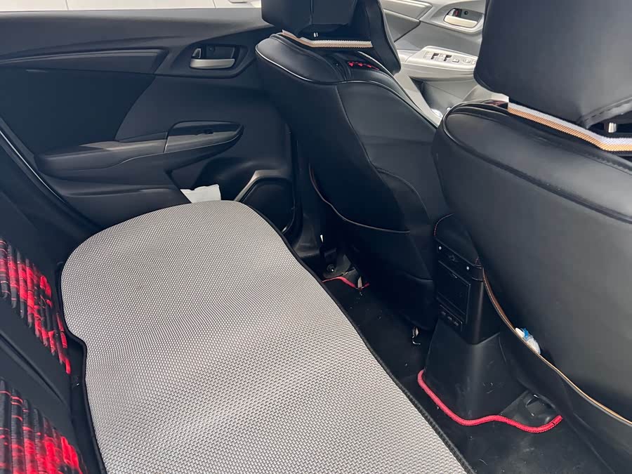Honda Fit 2018 — фото 8