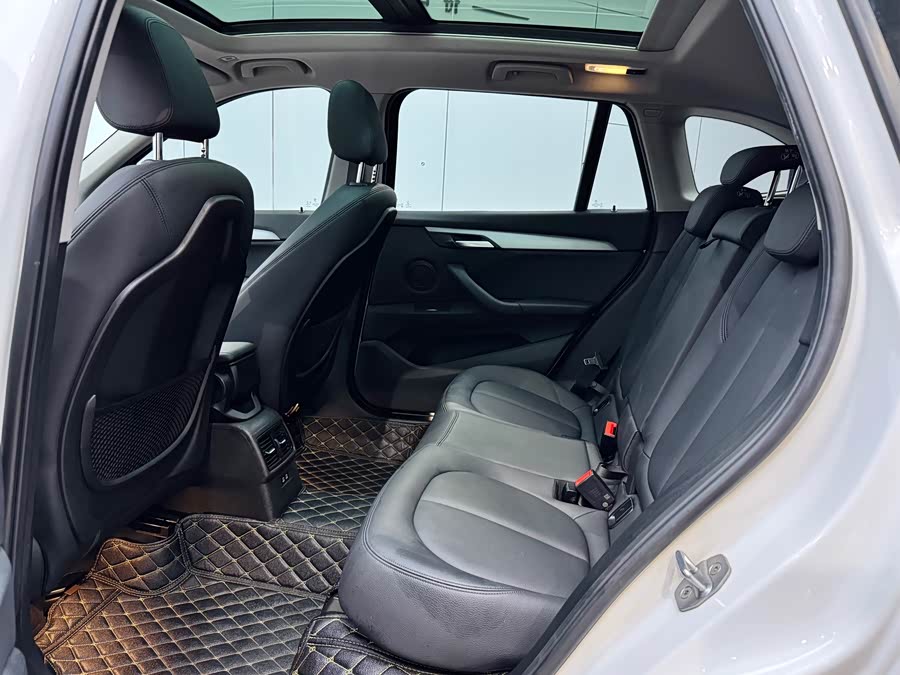 BMW X1 2019 — фото 10