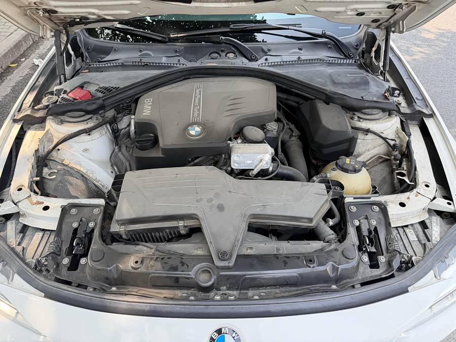 BMW 3 Series 2015 — фото 10