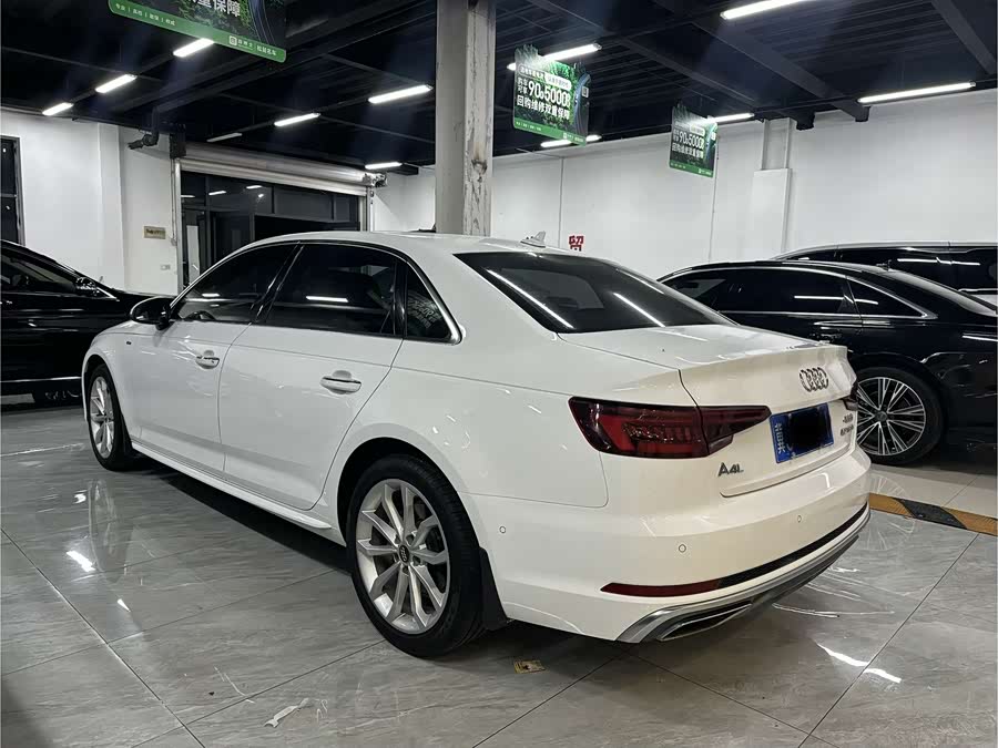 Audi A4L 2019