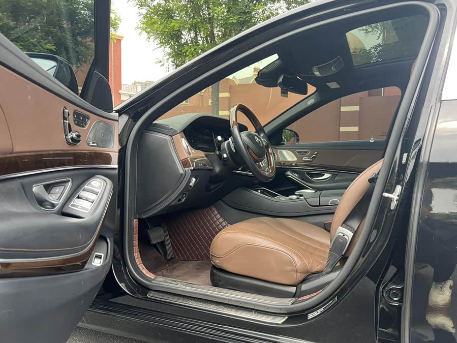 Mercedes-Benz Maybach S-Class 2015