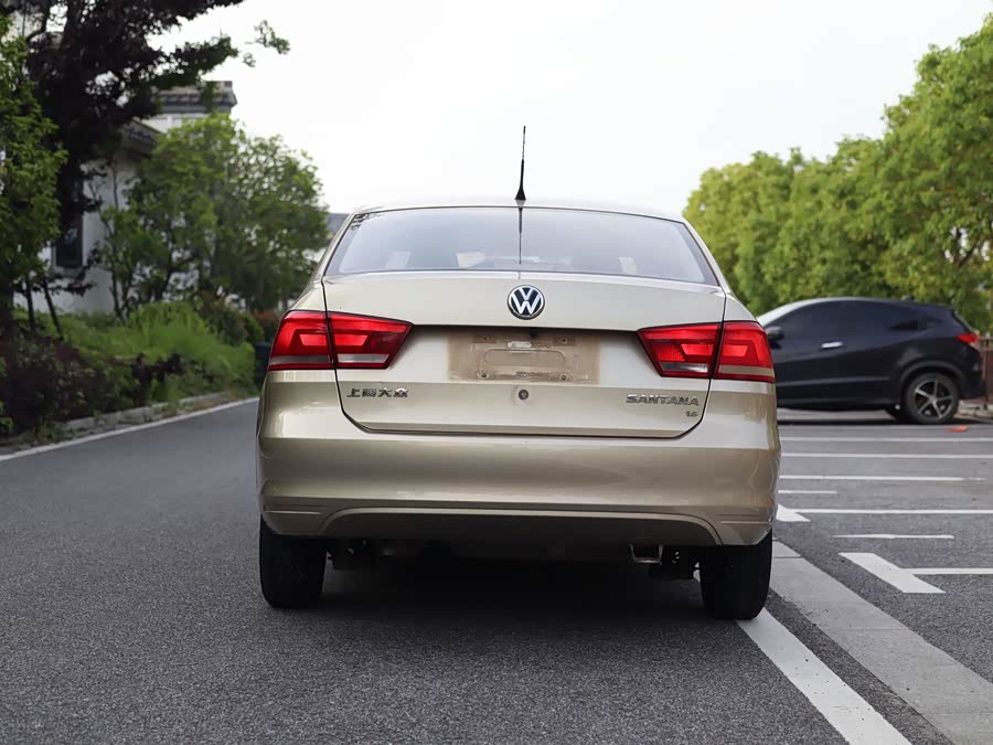 Volkswagen Santana 2013