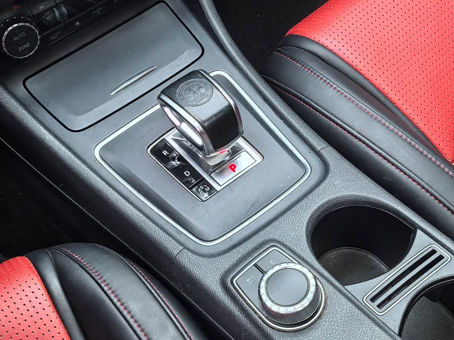 Mercedes-Benz Mercedes CLA AMG 2014 — фото 15
