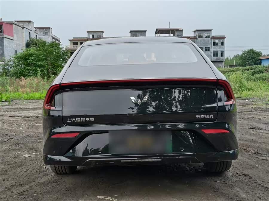 Wuling Starlight 2025