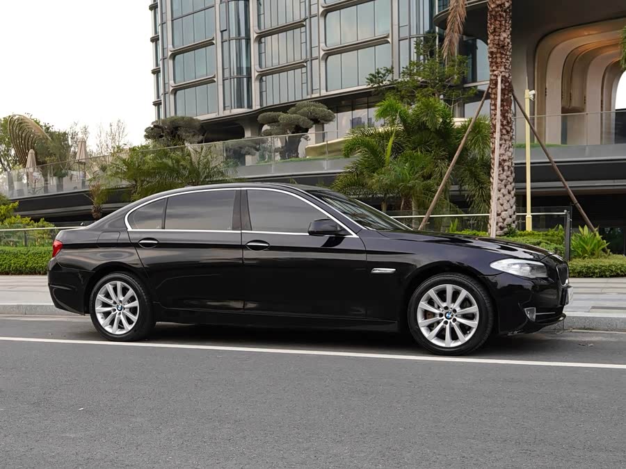 BMW 5 Series 2011
