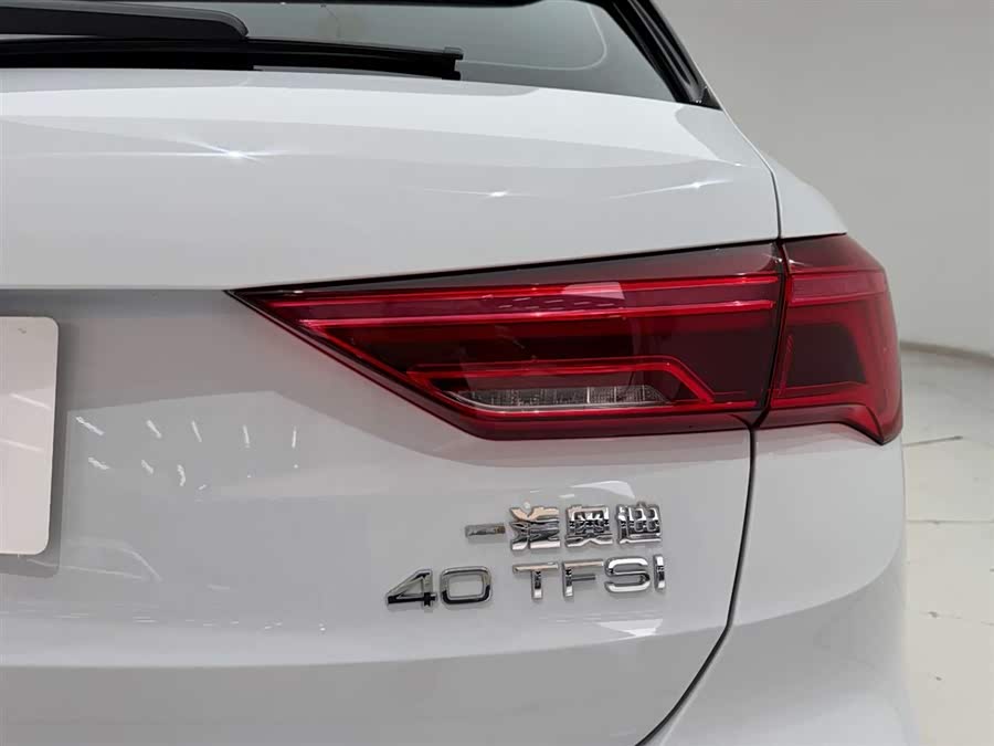 Audi Q3 2022 — фото 10