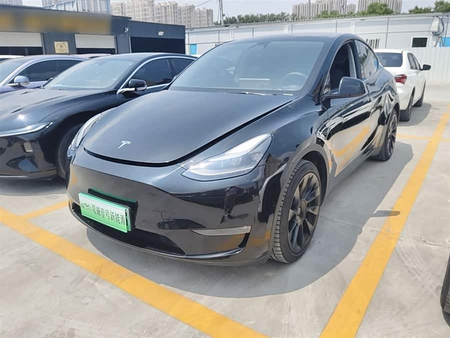 Tesla Model Y 2021