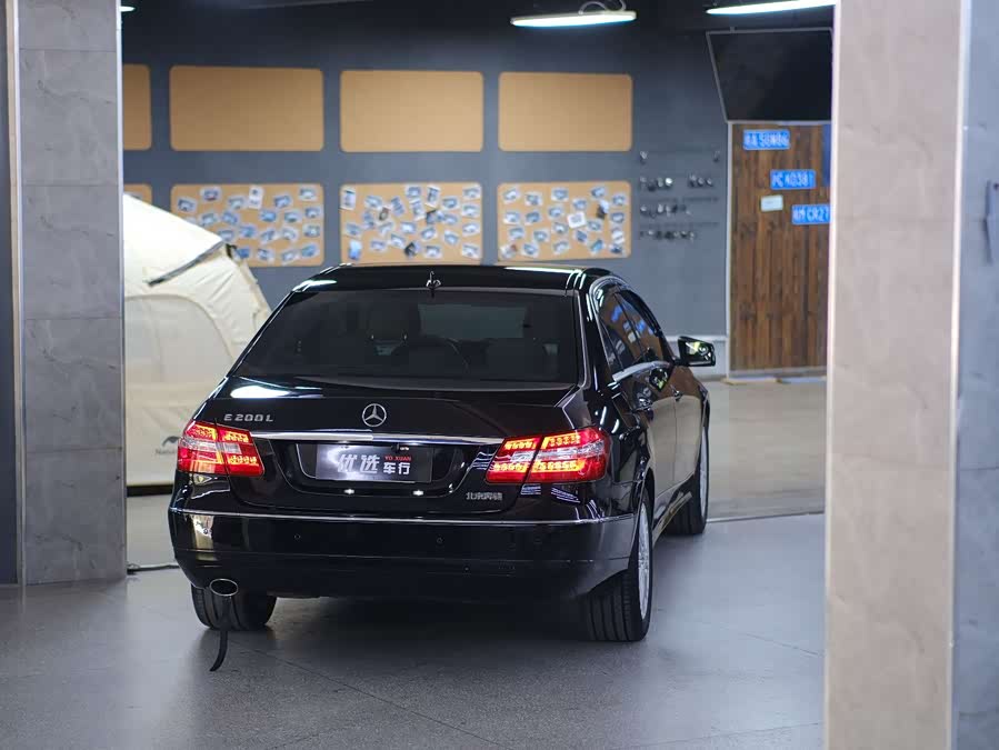 Mercedes-Benz E-Class 2012