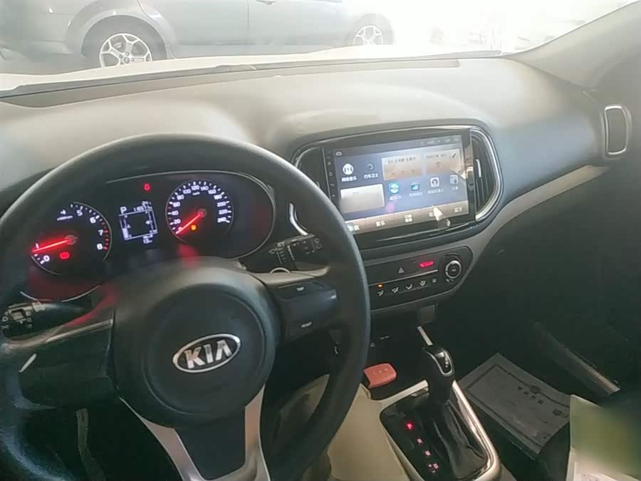 Kia KX3 Proud Running 2017 — фото 10