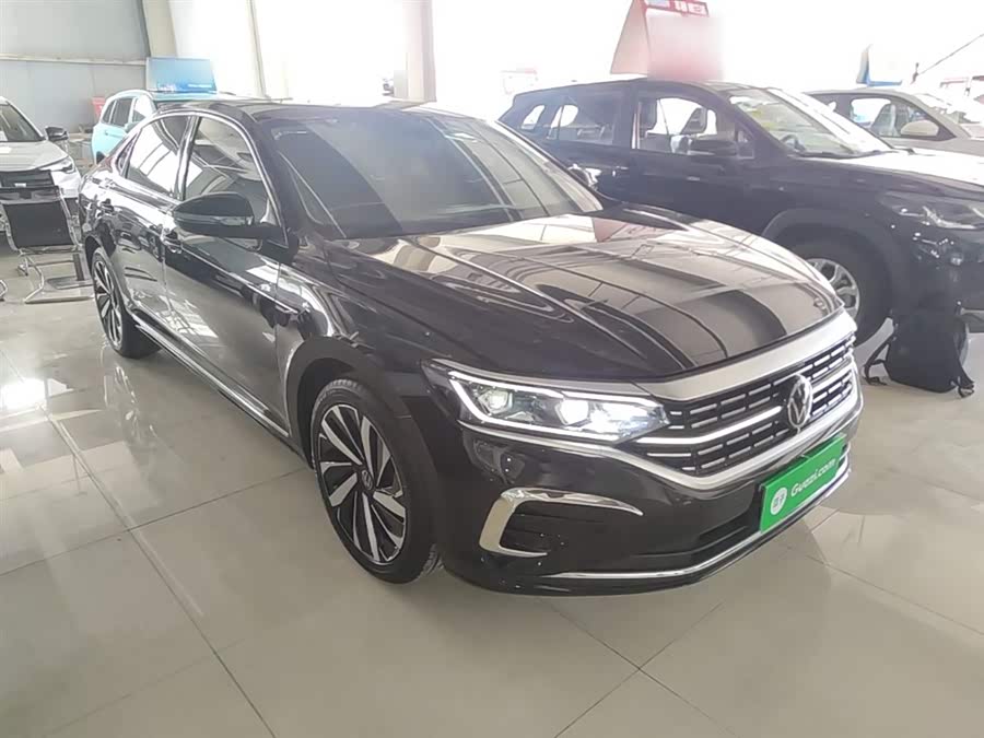 Volkswagen Passat 2023
