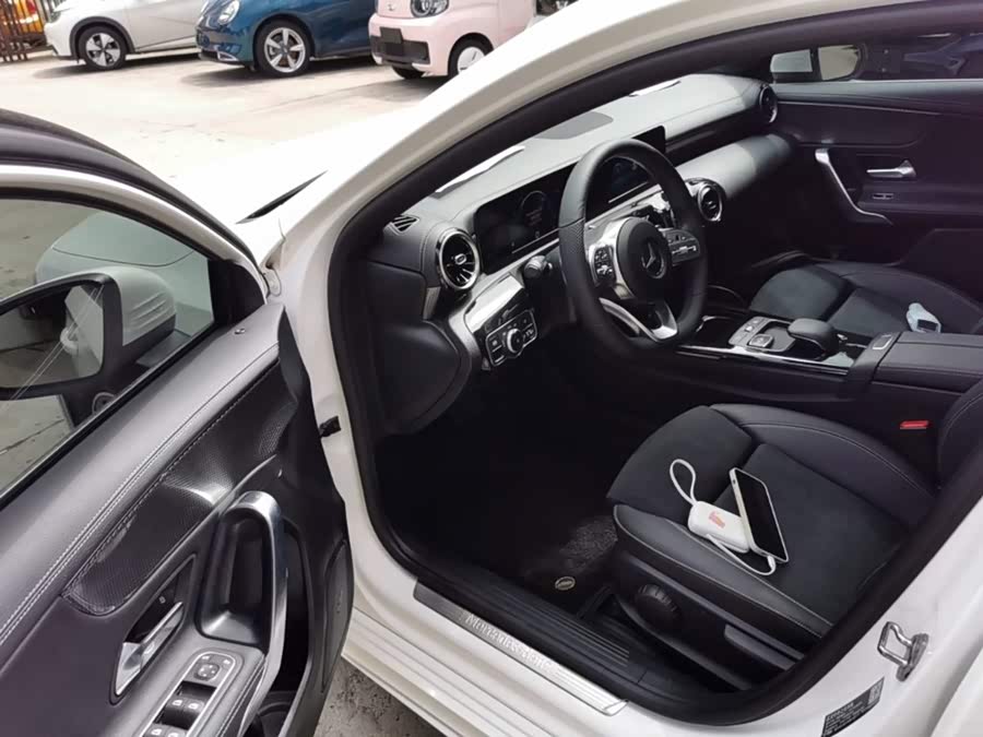 Mercedes-Benz A-Class 2019 — фото 16