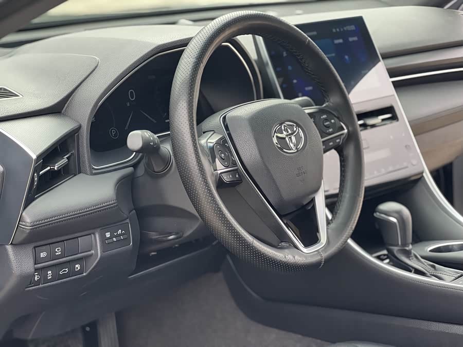 Toyota Avalon 2023 — фото 13